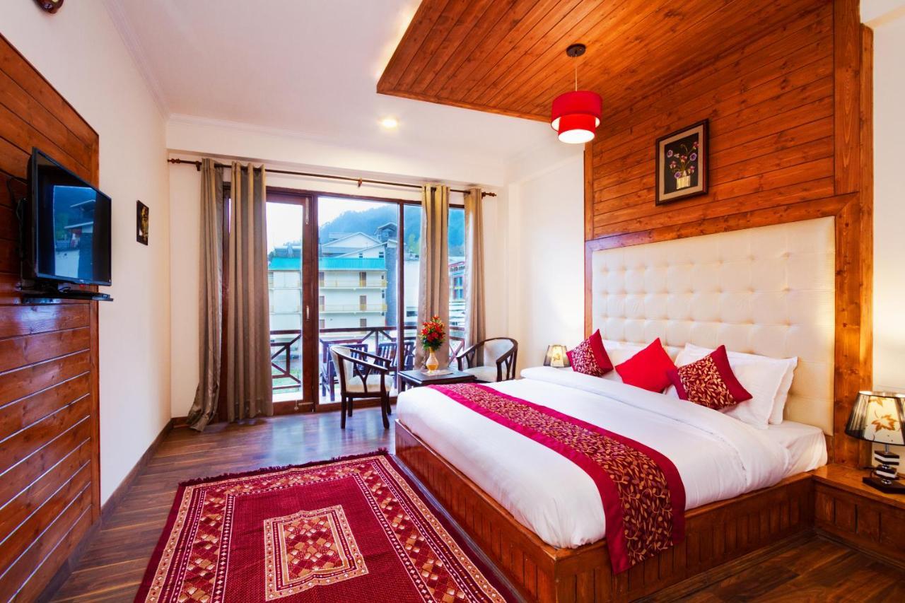Hotel The Spruce Mansion Manāli Esterno foto