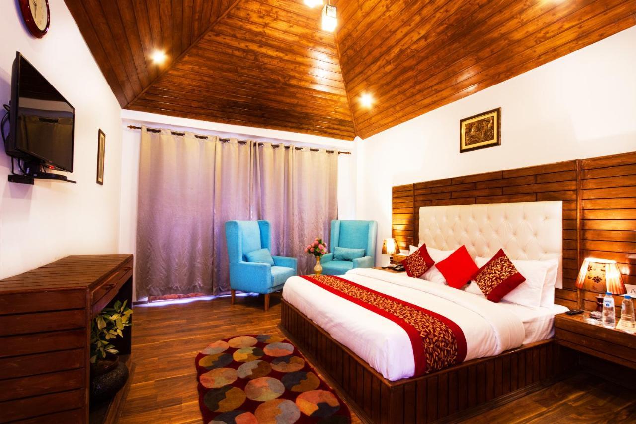 Hotel The Spruce Mansion Manāli Esterno foto