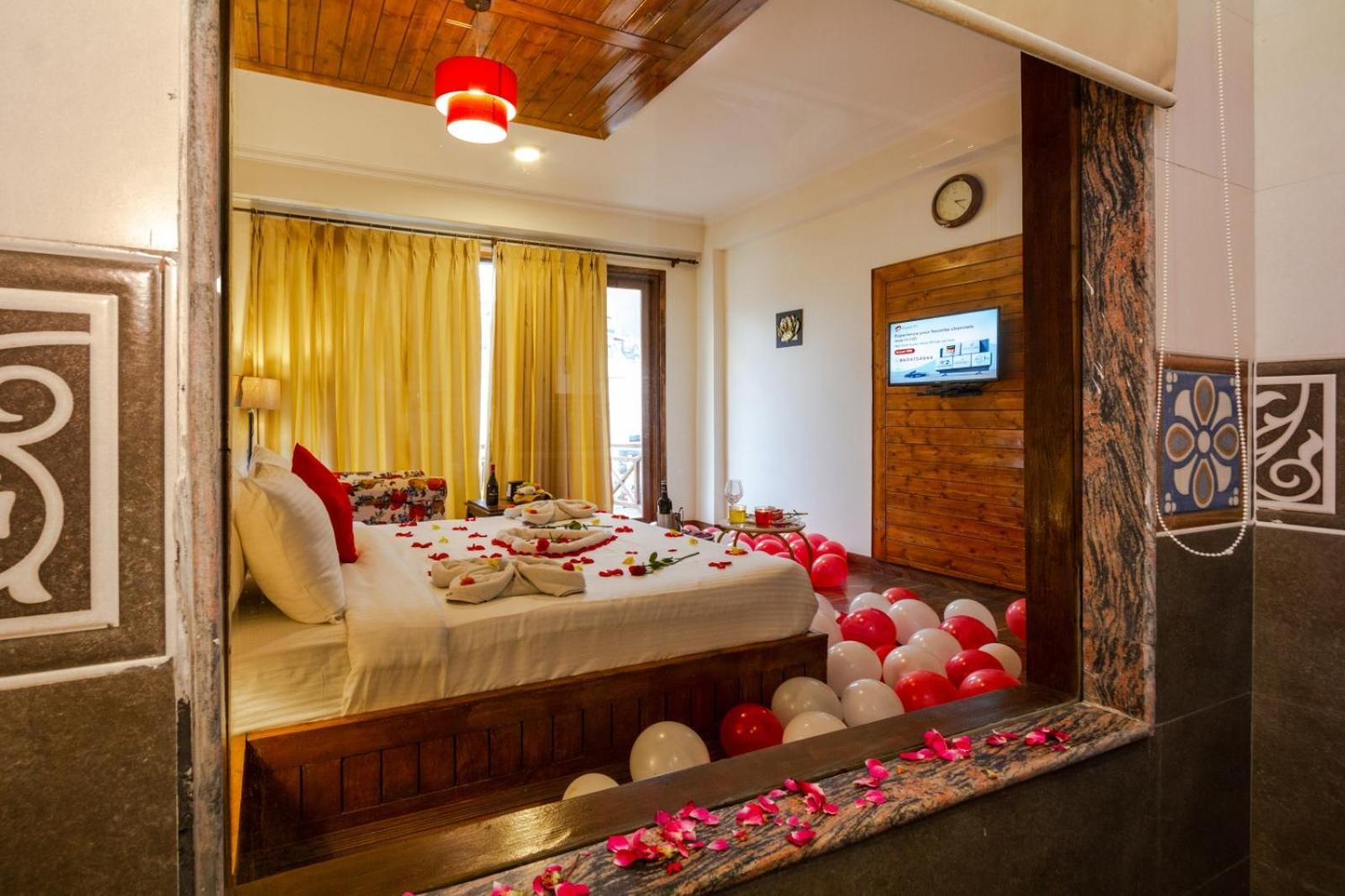 Hotel The Spruce Mansion Manāli Esterno foto