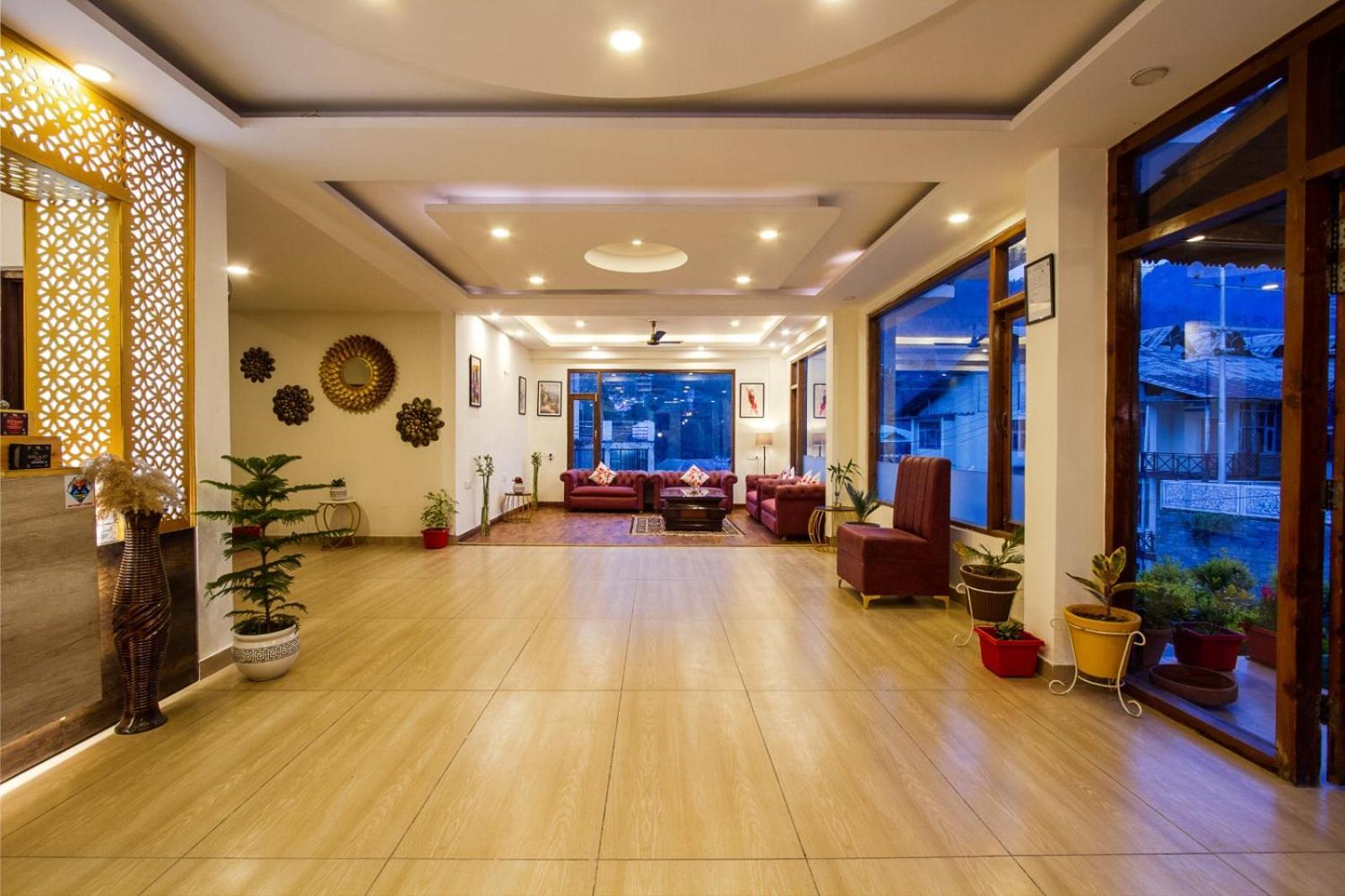 Hotel The Spruce Mansion Manāli Esterno foto