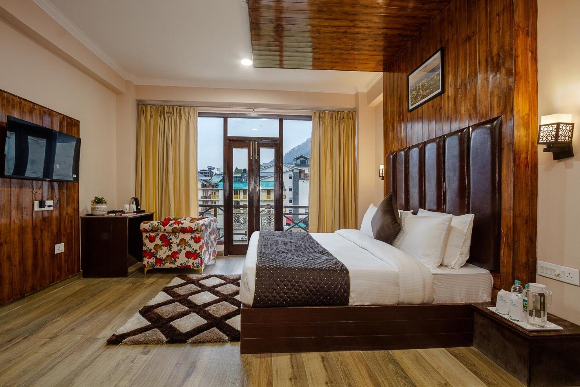 Hotel The Spruce Mansion Manāli Esterno foto